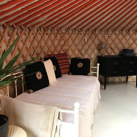 Hotel Gilfach Gower Farm Luxury Yurt With Hot Tub Ammanford Esterno foto