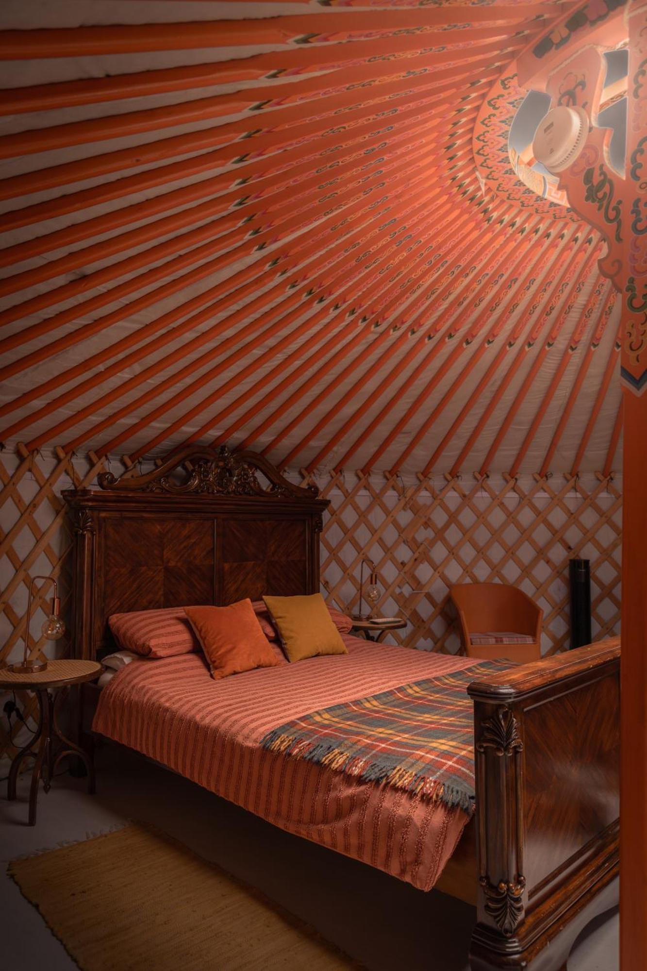 Hotel Gilfach Gower Farm Luxury Yurt With Hot Tub Ammanford Esterno foto