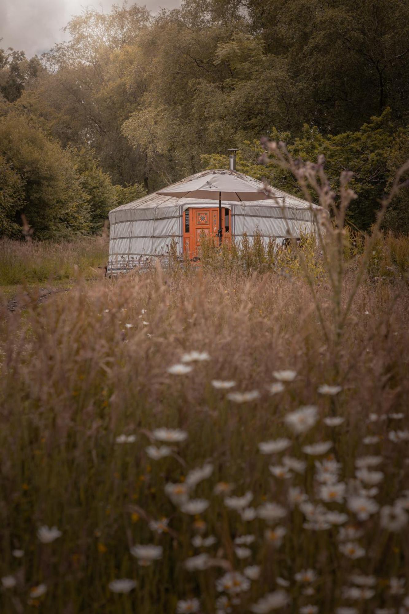 Hotel Gilfach Gower Farm Luxury Yurt With Hot Tub Ammanford Esterno foto